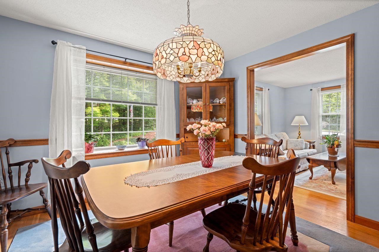 39 Autumn Run Hooksett, NH 03106 - Photo 6 of 38