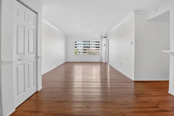 $314,900 | 6300 Stevenson Avenue, Unit 410, Alexandria, VA 22304