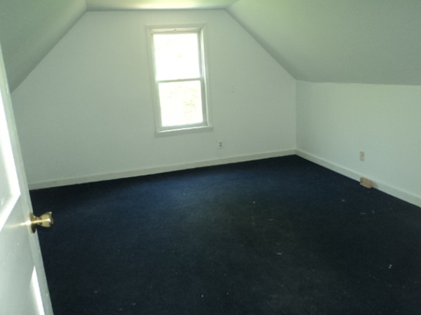 1377 Riverside Drive Thompson, CT 06255 - Photo 10 of 12 Gallery Image 10
