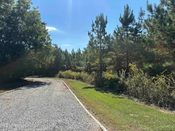 $752,500 | Shady Grove Road, Goodman, MS 39079