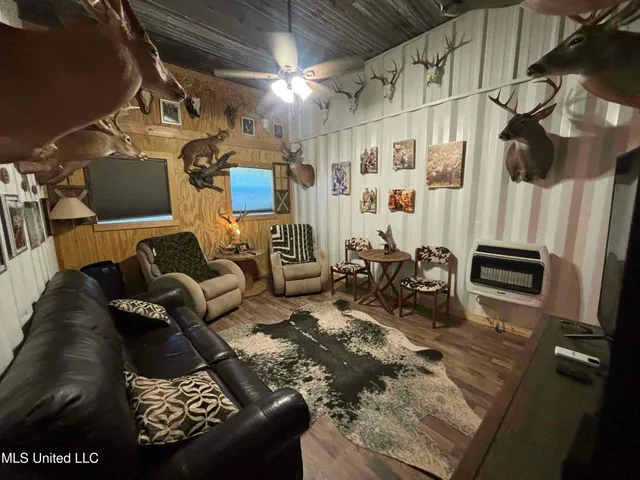 $752,500 | Shady Grove Road, Goodman, MS 39079