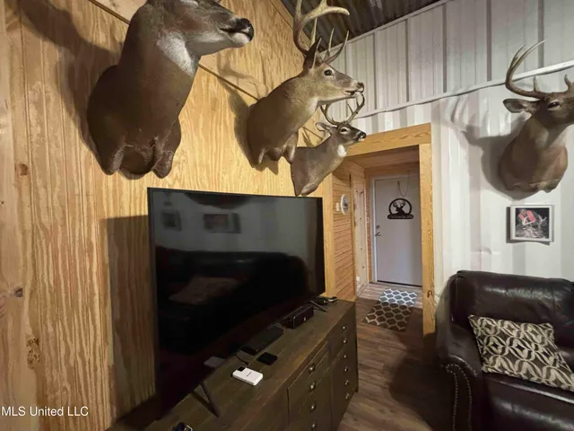 $752,500 | Shady Grove Road, Goodman, MS 39079