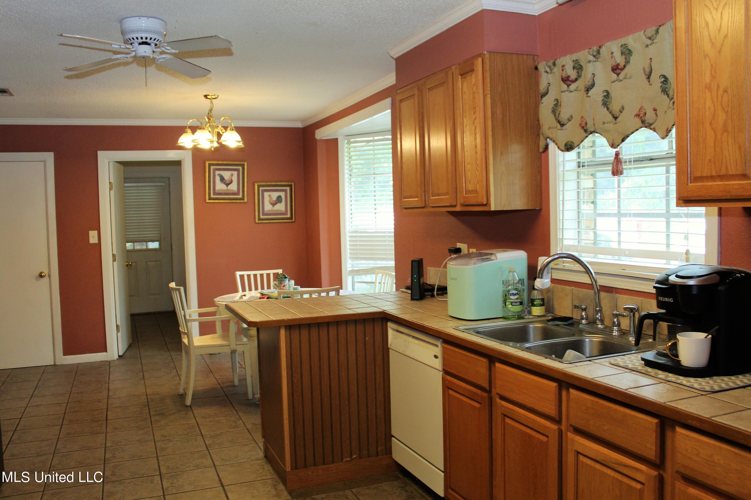 6917 Trehern Street Moss Point, MS 39563 - Photo 14 of 30 IMG_1441