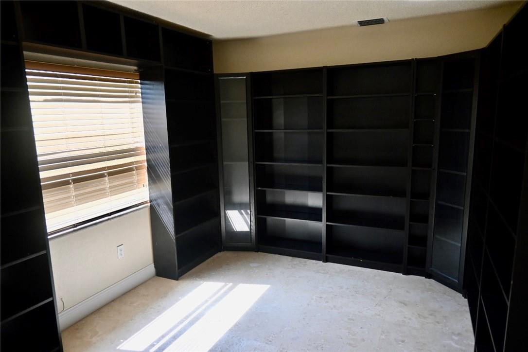 16401 Sapphire Bend Weston, FL 33331 - Photo 18 of 27 Photo 18