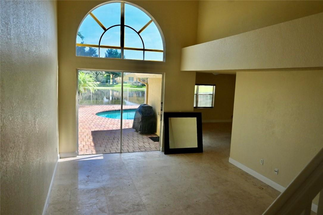 16401 Sapphire Bend Weston, FL 33331 - Photo 9 of 27 Photo 9