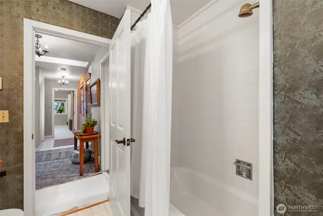 $790,000 | 6725 Northeast Sid Price Road, Poulsbo, WA 98370