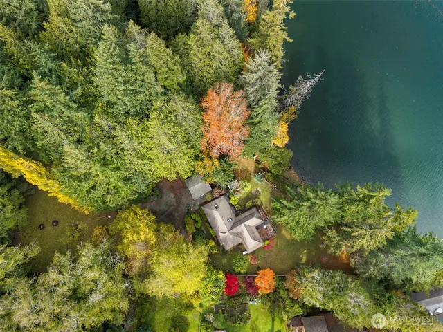 $790,000 | 6725 Northeast Sid Price Road, Poulsbo, WA 98370