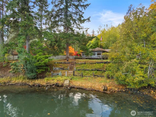 $790,000 | 6725 Northeast Sid Price Road, Poulsbo, WA 98370