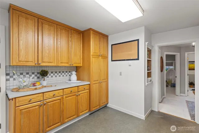 $790,000 | 6725 Northeast Sid Price Road, Poulsbo, WA 98370