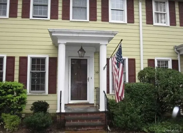 $6,550 | 10 Duke Of Gloucester, Manhasset, NY 11030