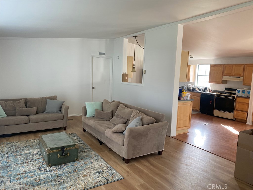 1970 Quintana Road Morro Bay, CA 93442 - Photo 18 of 38 a living room with furniture and a couch