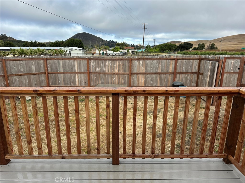 1970 Quintana Road Morro Bay, CA 93442 - Photo 29 of 38 a view of a balcony