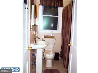 506 Ryanard Road Wallingford, PA 19086 - Photo 8 of 12 Bathroom