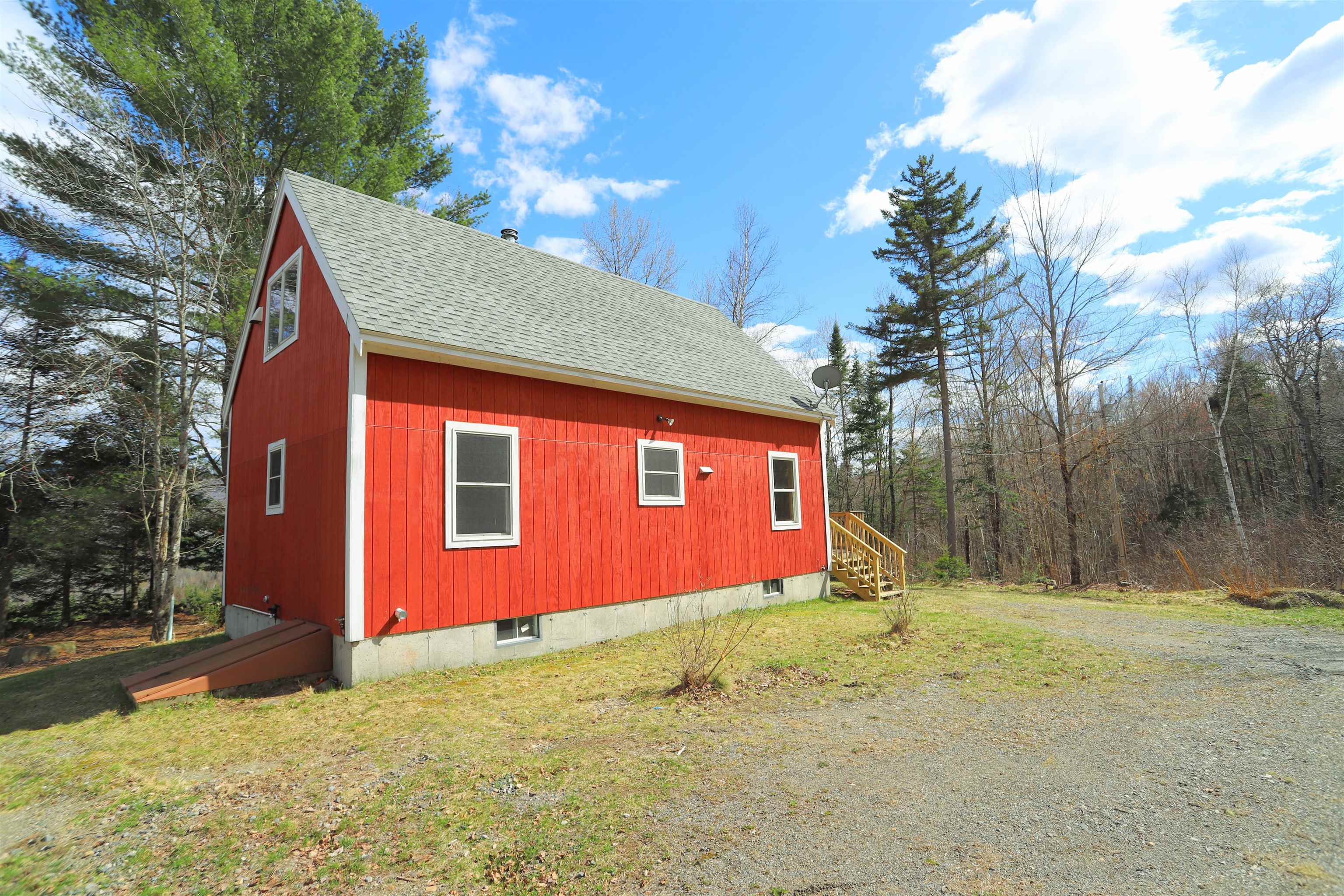 374 Crank Road Bloomfield, VT 05905 - Photo 4 of 36
