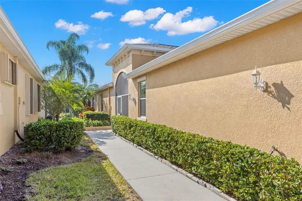 $344,900 | 2346 Oakley Green Drive, Sun City Center, FL 33573