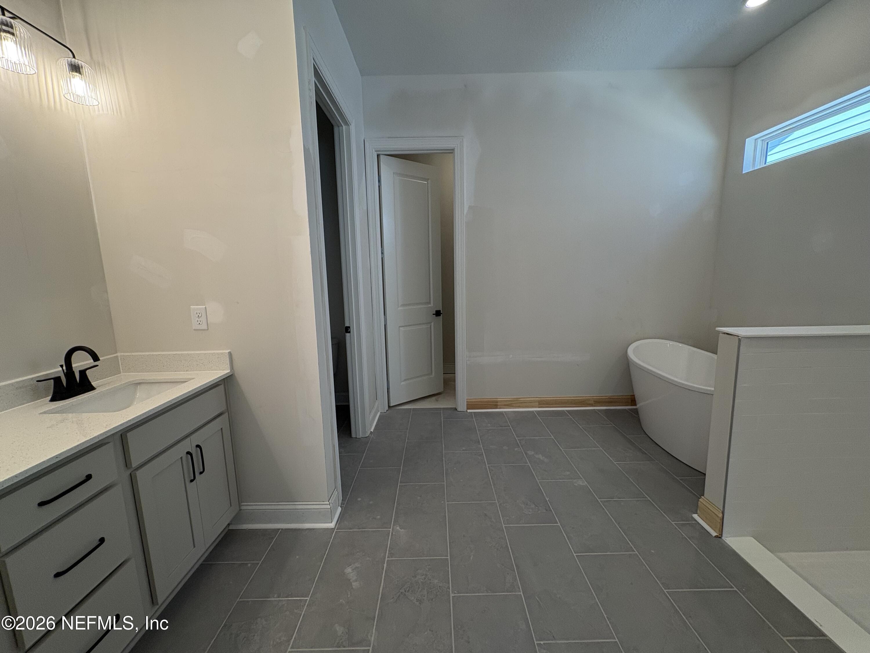 89 Cres Shrs Road St. Augustine, FL 32086 - Photo 12 of 21 primary bath_2