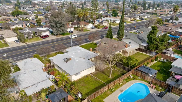 $389,000 | 692 West Gettysburg Avenue, Clovis, CA 93612