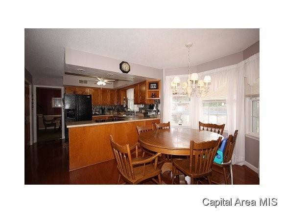 82 Crusaders Road Springfield, IL 62704 - Photo 4 of 24