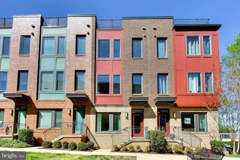 $557,500 | 5656 46th Place, Hyattsville, MD 20781