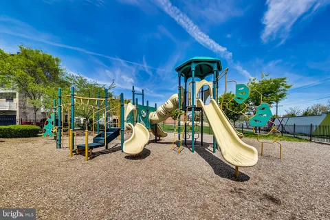 $539,900 | 5656 46th Place, Hyattsville, MD 20781