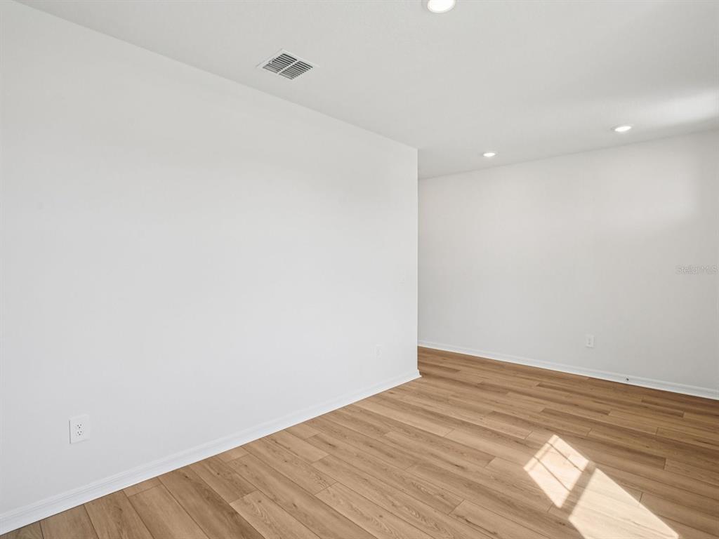 1718 Coolridge Place Zephyrhills, FL 33541 - Photo 14 of 24