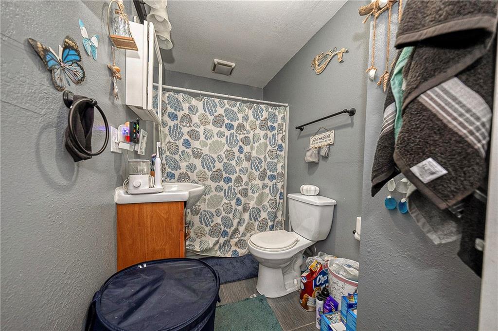 249 Washington Road, Unit 1 & 2 Waynesburg, PA 15370 - Photo 22 of 22 Unit 2 bathroom