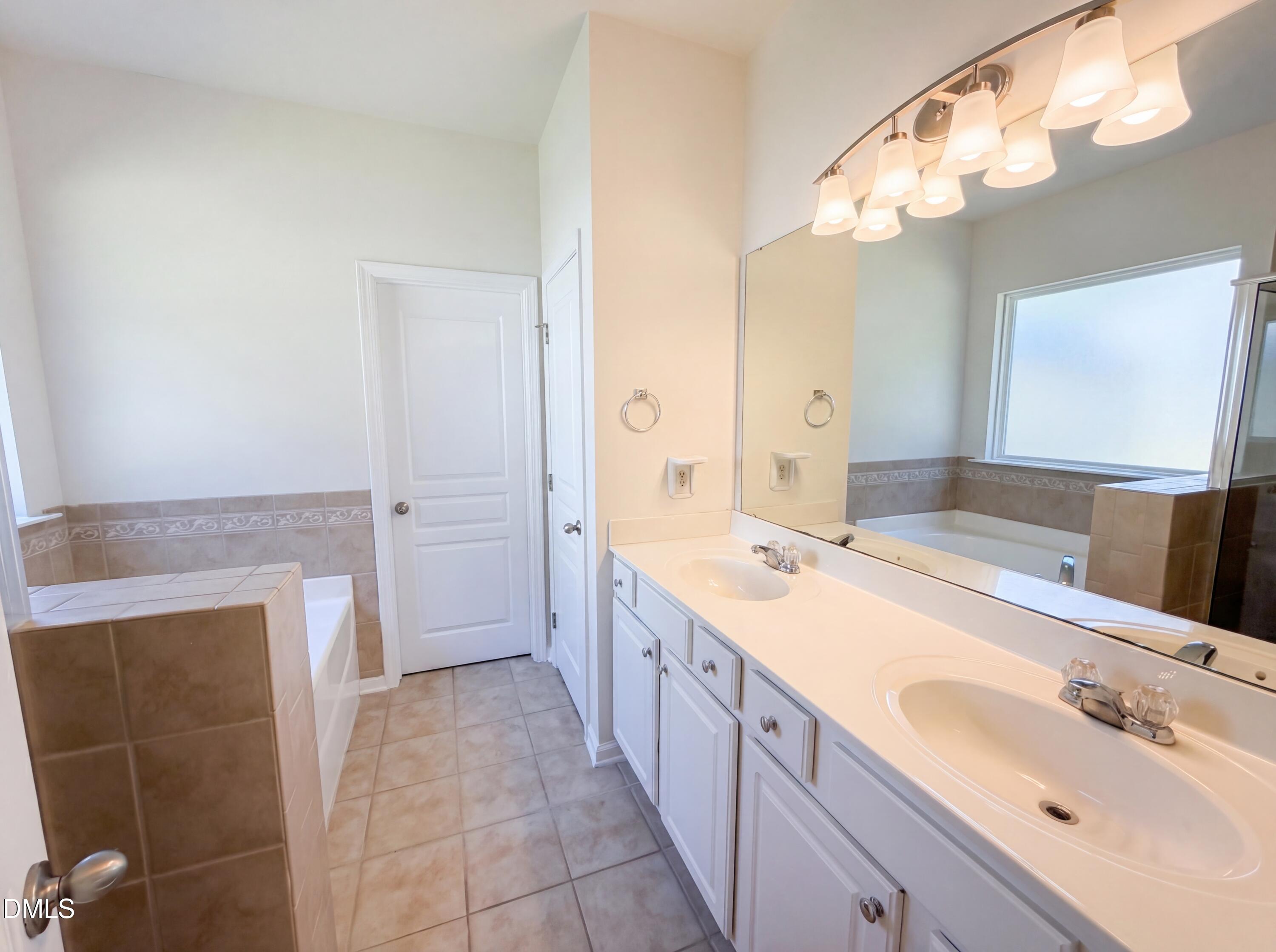 3216 Ranbir Drive Durham, NC 27713 - Photo 10 of 16 listing_9