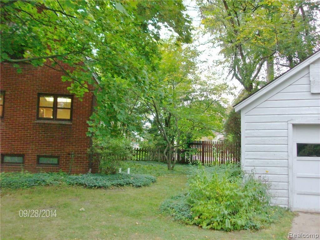 35290 Ridge Street Richmond, MI 48062 - Photo 13 of 56 HPIM0933.JPG