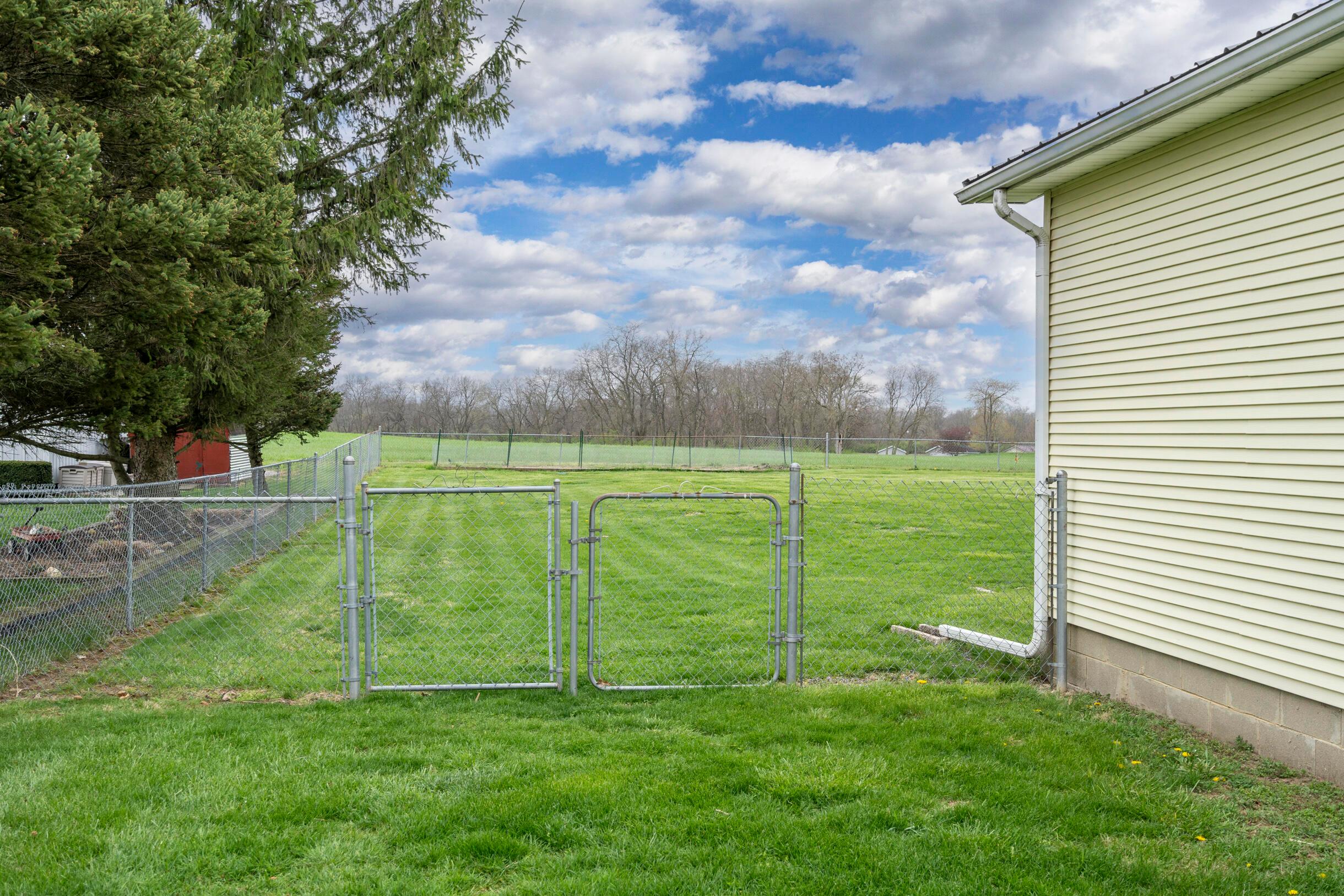 3091 State Rte 41 Washington Court House, OH 43160 - Photo 25 of 30 Fenced In Yard