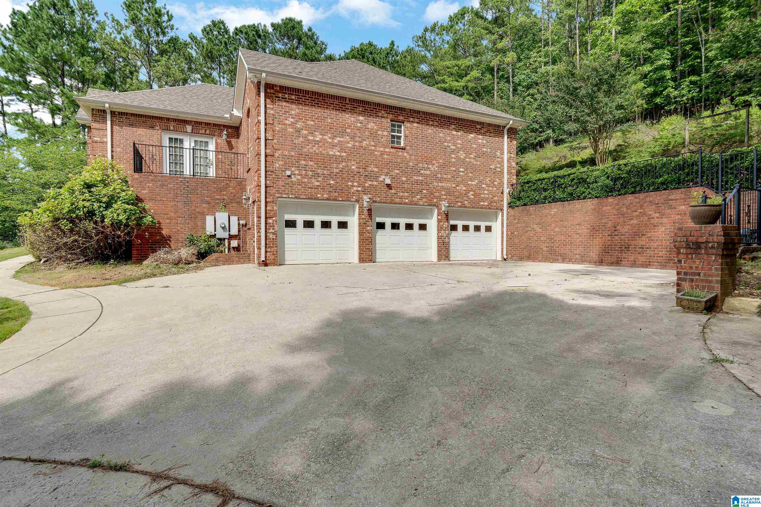 133 Windsor Lane Pelham, AL 35124 - Photo 2 of 12