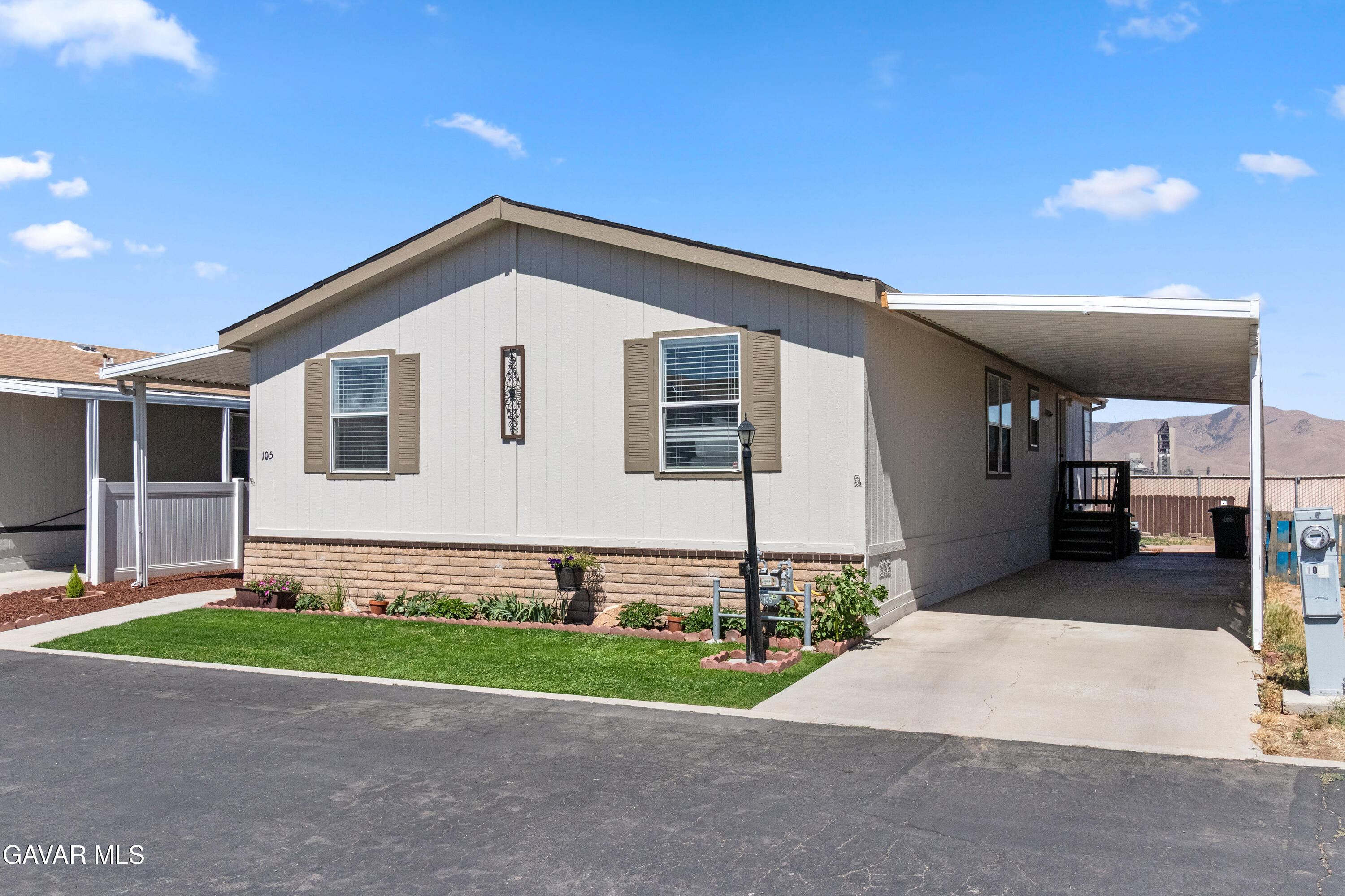 14556 East Tehachapi Boulevard Tehachapi, CA 93561 - Photo 2 of 29 Front of house-1