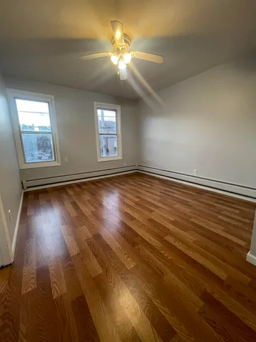 $2,400 | 264 Fairmount Avenue, Unit 2, Jersey City, NJ 07306