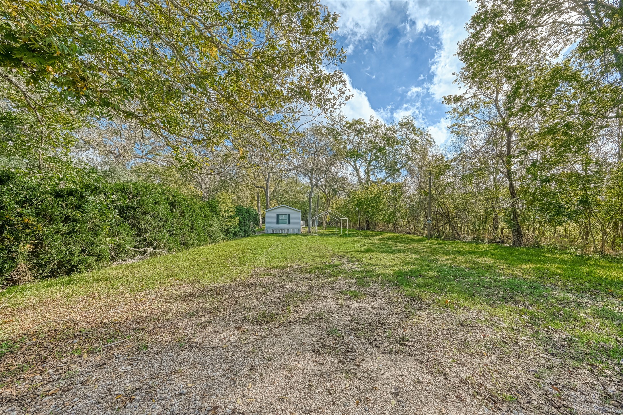 9205 Tigner Road Rosharon, TX 77583 - Photo 13 of 16
