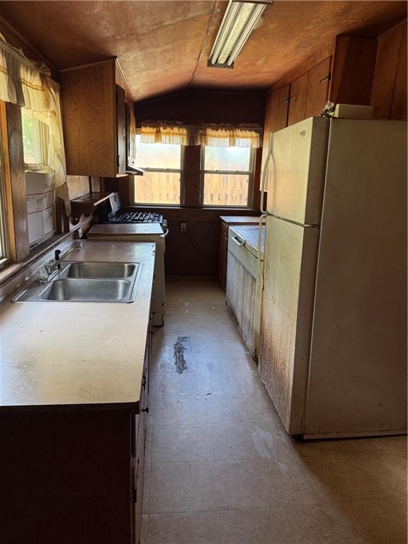 1761 Grove Point Road Savannah, GA 31419 - Photo 8 of 9