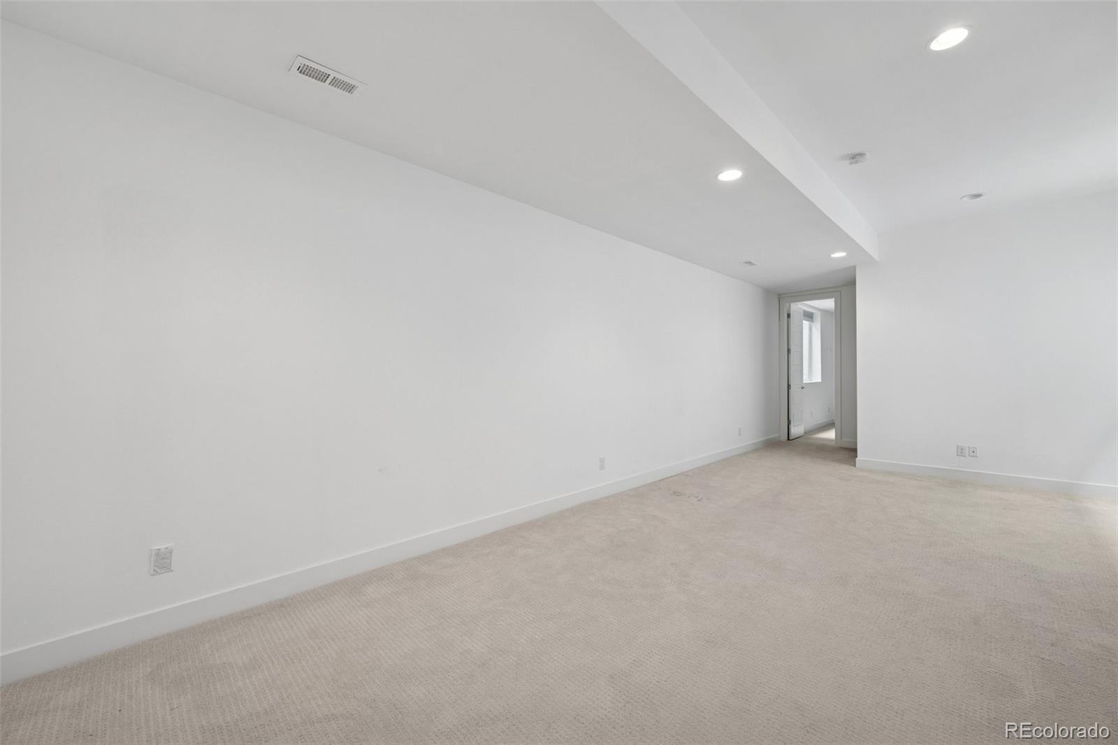 1833 East Jewell Avenue Denver, CO 80210 - Photo 34 of 41 a view of an empty room