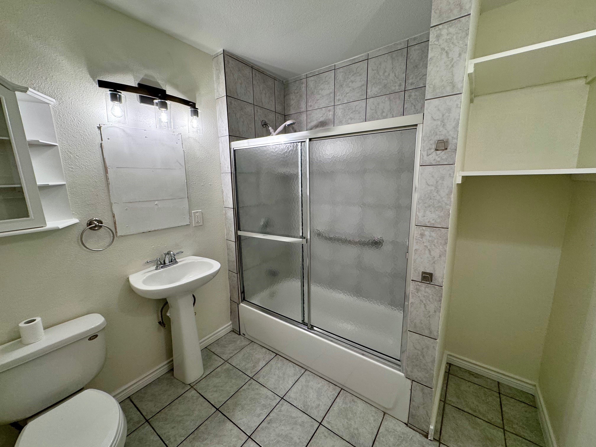 1937 Red Bluff Road Seabrook, TX 77586 - Photo 22 of 27 Secondary bath and linen closet area