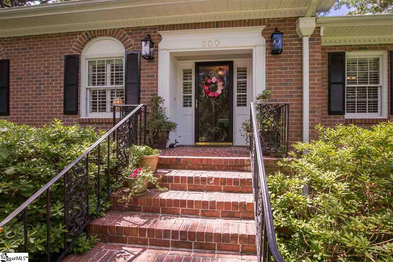 300 Wilmington Road Greenville, SC 29615 - Photo 2 of 29 Gallery Image 2
