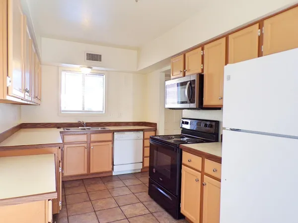$1,150 | 4232 Ave Palermo, Unit A, Sierra Vista, AZ 85635