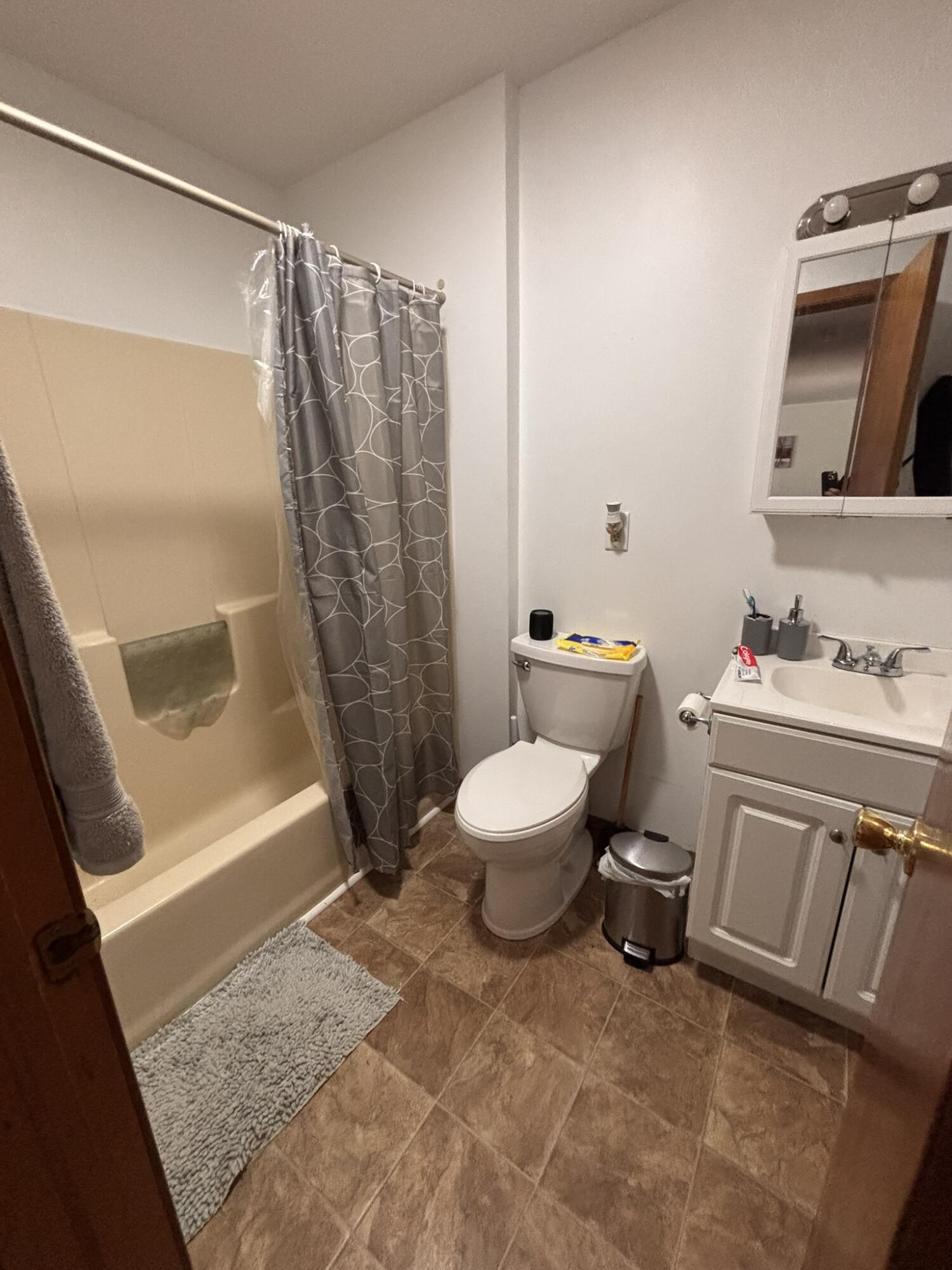 266 Image Drive Scotrun, PA 18355 - Photo 7 of 23 Full bath main