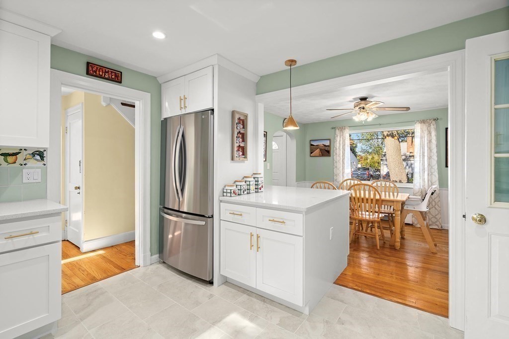 116 Falmouth Road Newton, MA 02465 - Photo 5 of 30