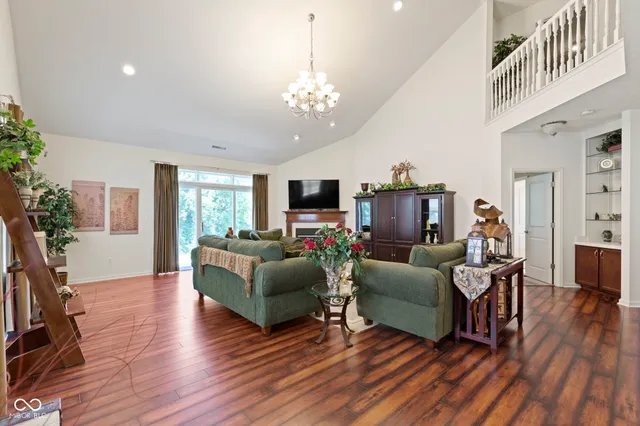 $450,000 | 8922 Crystal Lake Drive, Indianapolis, IN 46240