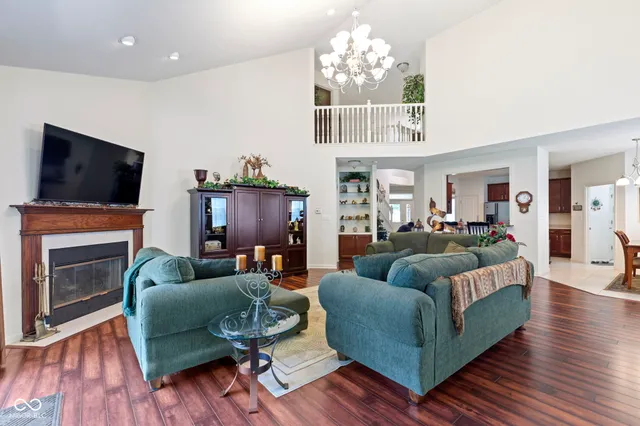 $450,000 | 8922 Crystal Lake Drive, Indianapolis, IN 46240