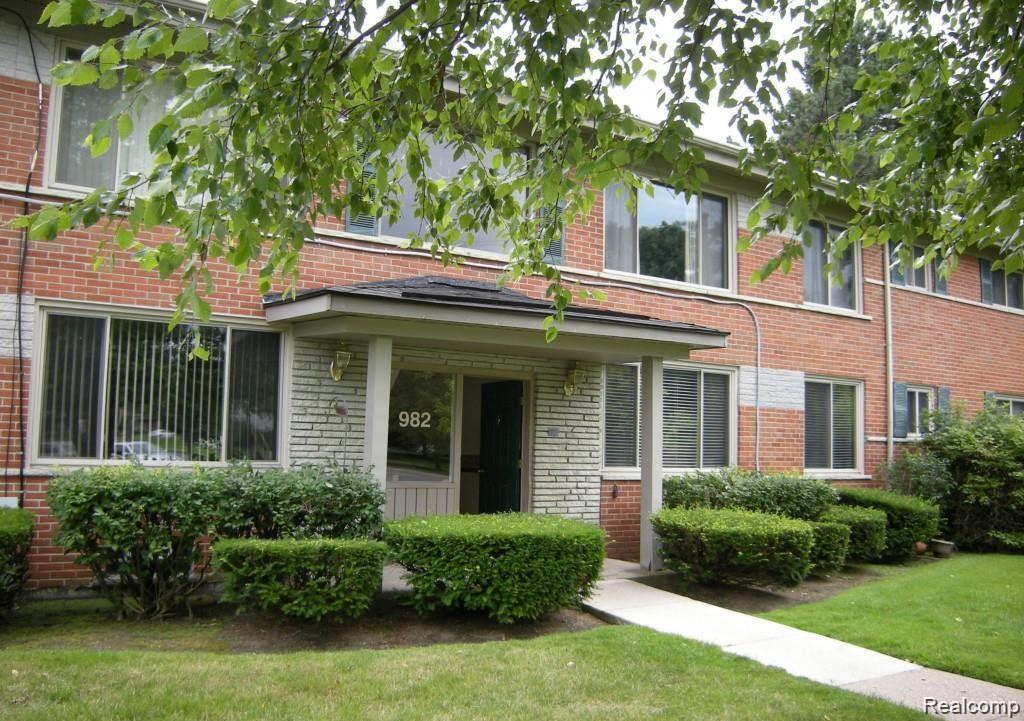 982 North Adams Road, Unit 4 Birmingham, MI 48009 - Photo 1 of 22