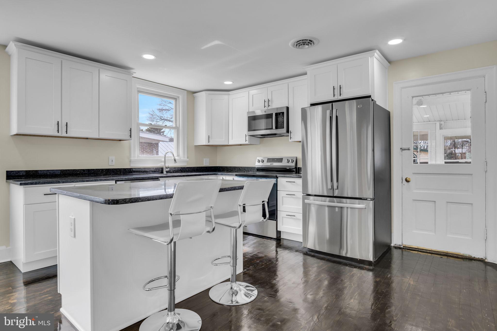 1324 Spring Road Carlisle, PA 17013 - Photo 6 of 19 Gallery Image 6