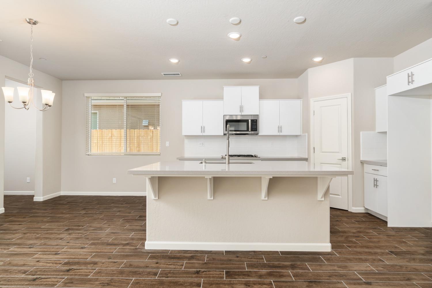 626 Traverse Drive Madera, CA 93636 - Photo 10 of 31