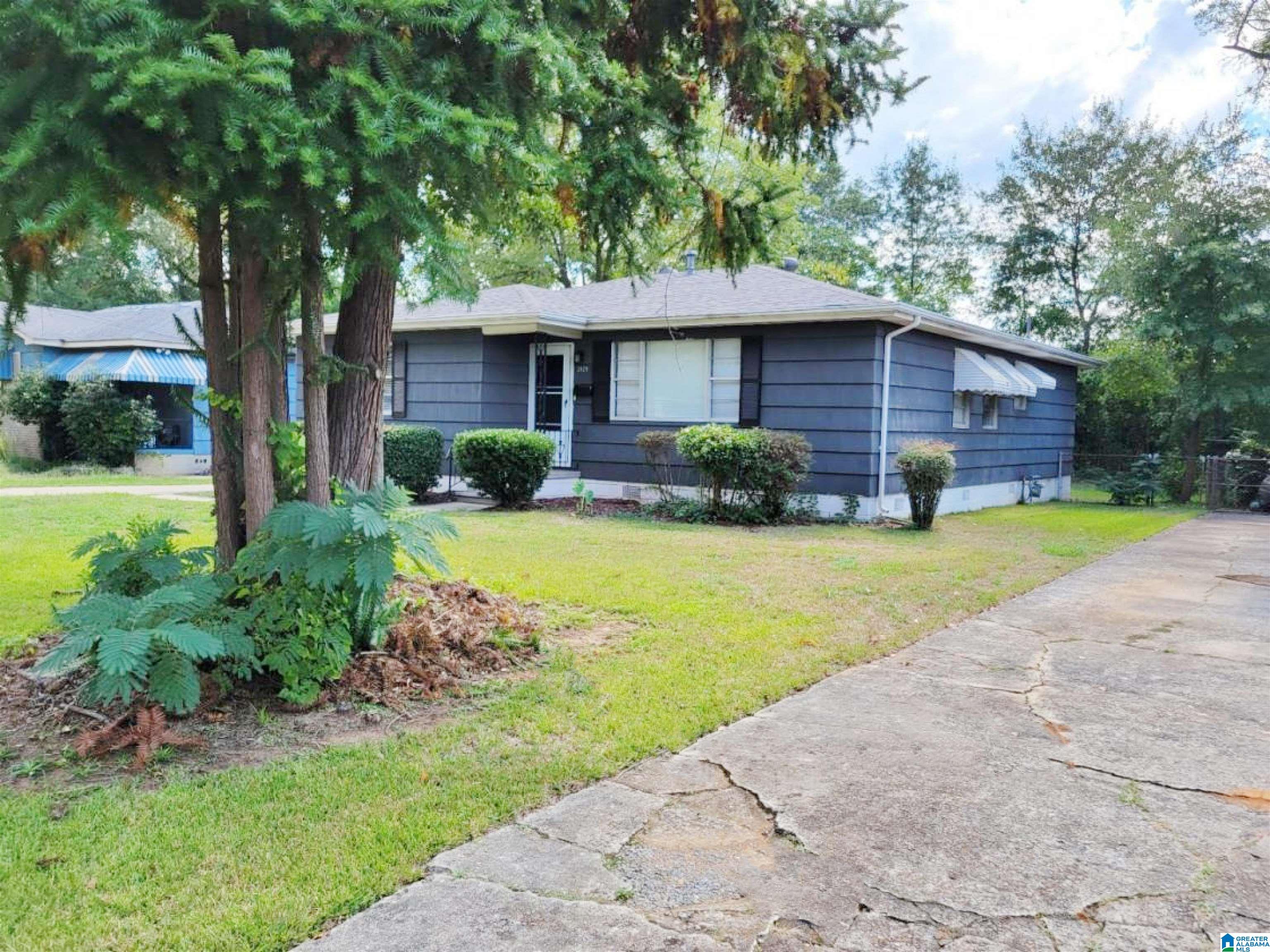 2829 Wesley Avenue Birmingham, AL 35211 - Photo 3 of 19