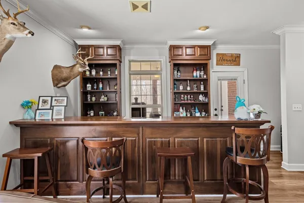 $795,000 | 662 Oak Shadow Drive, New Johnsonville, TN 37134