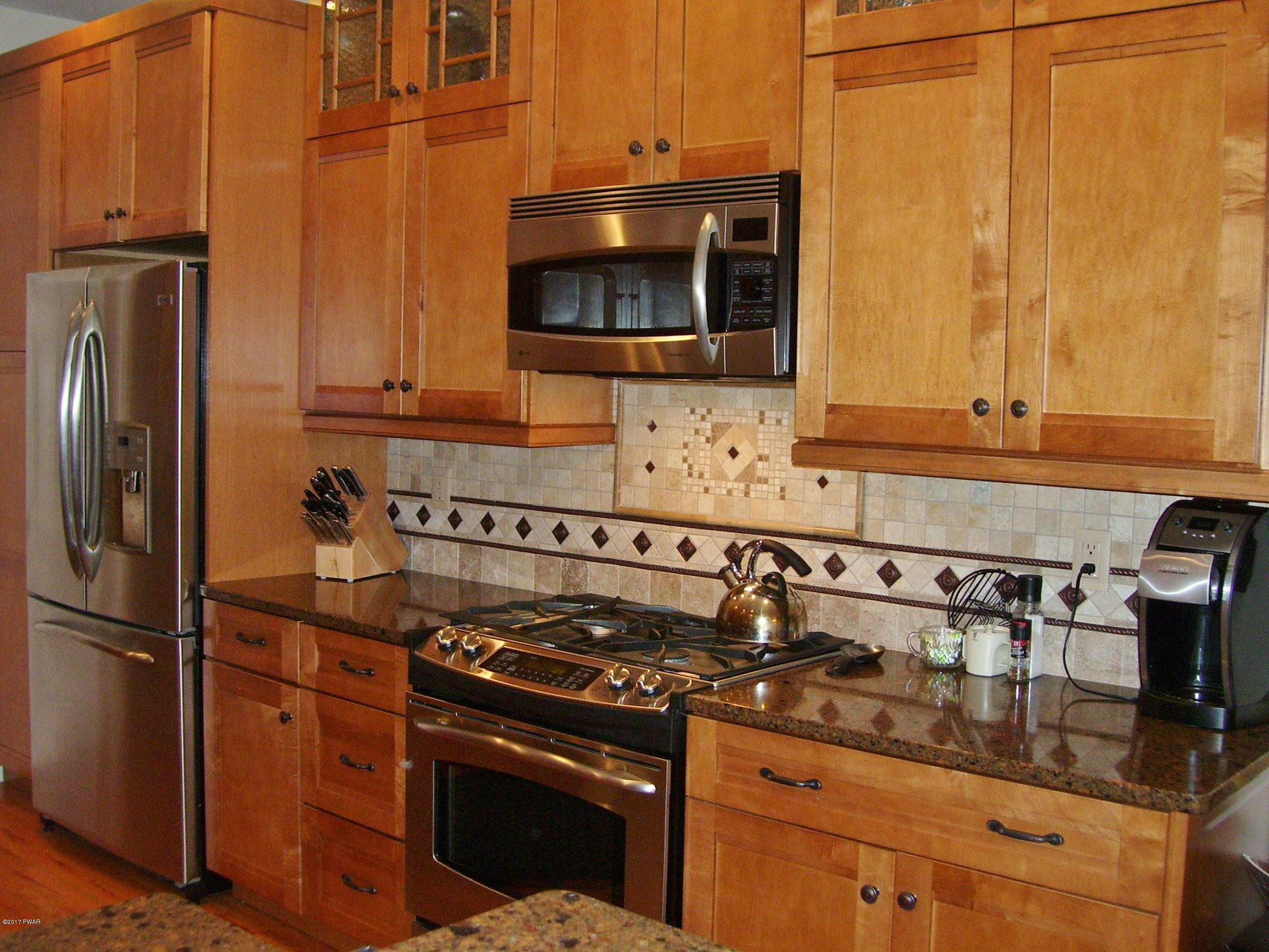 1037 Boat House Road Lake Ariel, PA 18436 - Photo 21 of 64 Kitchen