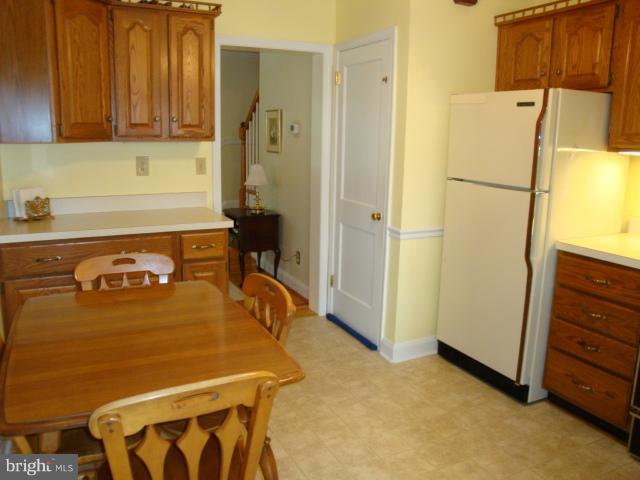 8165 Pleasant Plains Road Baltimore, MD 21286 - Photo 8 of 29 Kitchen