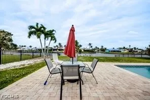 $440,000 | 913 Southeast 43rd Terrace, Cape Coral, FL 33904